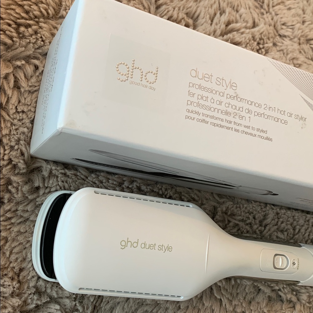 NEW💕 ghd Duet Style 2-in-1 Hot Air Styler Flat Iron Straightener Dryer in WHITE